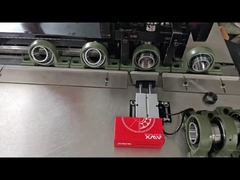 łożyska wkładowe UCP205 łożyska bloków poduszek w trakcie montażu